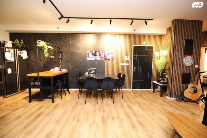 גג/ פנטהאוז, עוגן, גלי כרמל, טירת כרמל