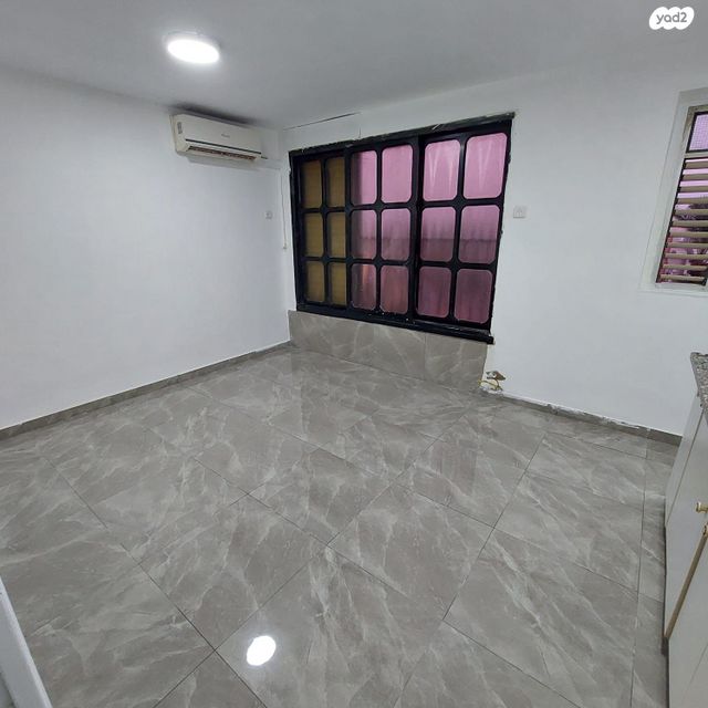 גיורא יוספטל 25