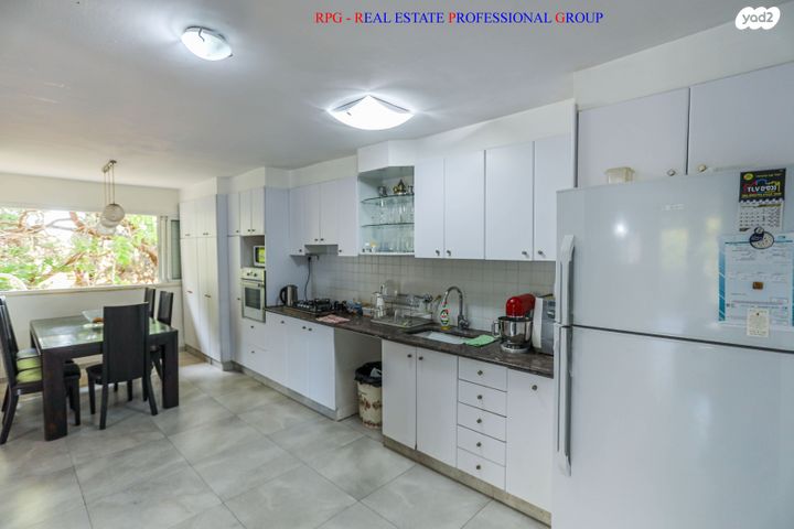 דירה, כורזים, נווה שרת, תל אביב יפו