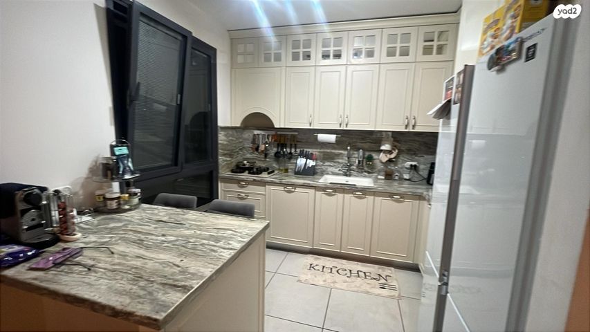 דירה, הרב ניסנבאום, בת ים