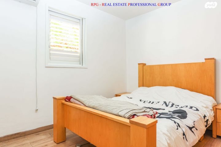 דירה, כורזים, נווה שרת, תל אביב יפו