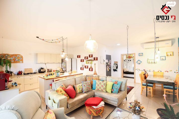 דירה, הדרים, חלומות זכרון, זכרון יעקב