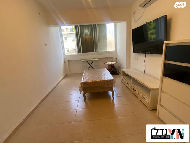 קיבוץ גלויות 