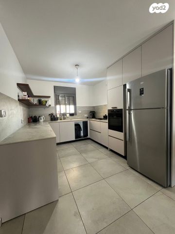 גדעון האוזנר 