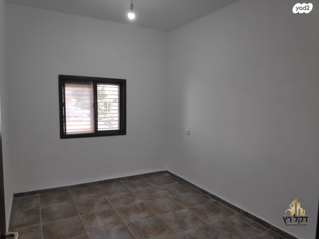 דופלקס, קיבוץ גלויות, עכו