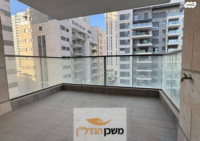 דירה, יער ביריה, לוד