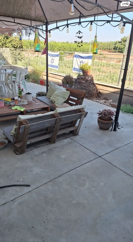 דו משפחתי, רמת ישי