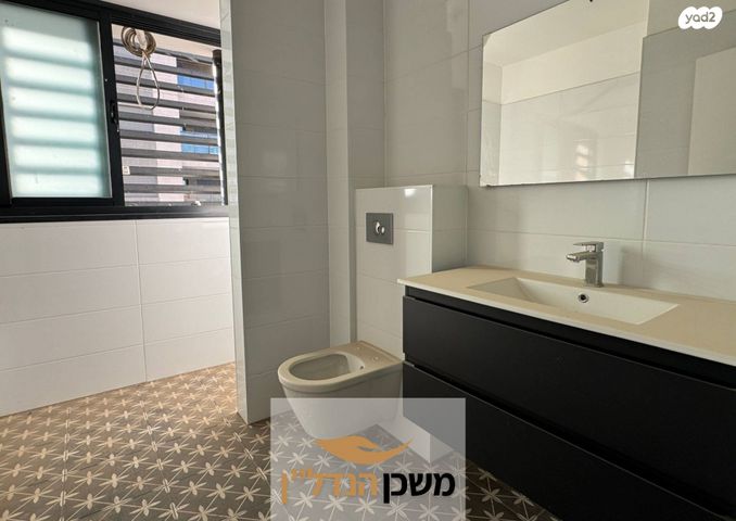 דירה, יער ביריה, לוד