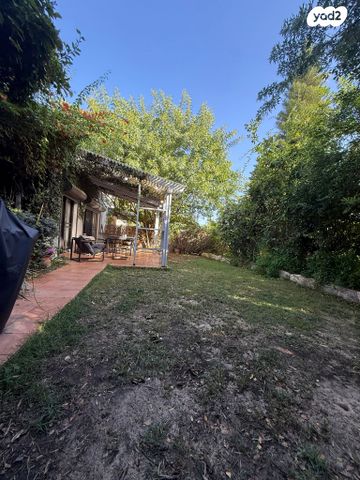 דו משפחתי, אדיר, רעות, מודיעין מכבים רעות