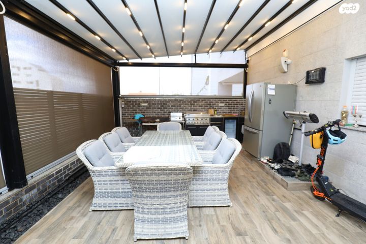 טריפלקס, דרך דון יצחק אברבנאל 9, רמת אפרים, נתניה