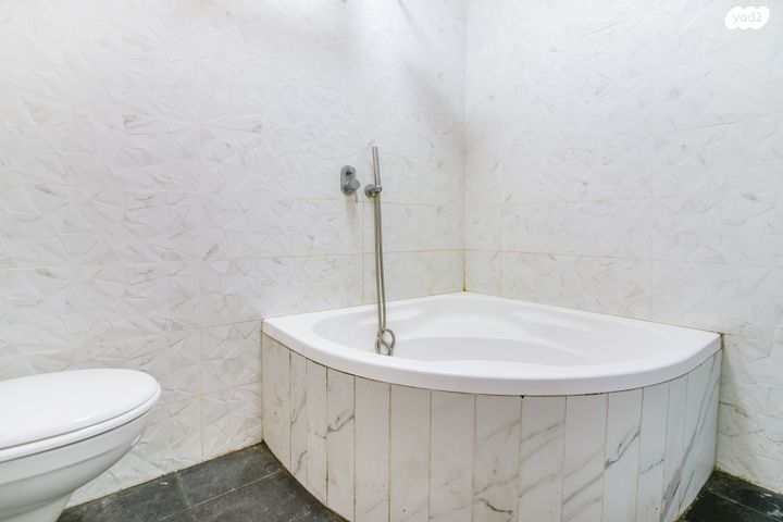 דירה, המשלט, רמת משה / בית שמש הוותיקה, בית שמש