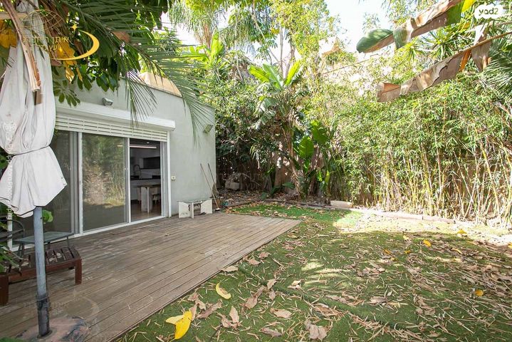 דו משפחתי, פרנק פלג, הוד הכרמל, דניה, חיפה