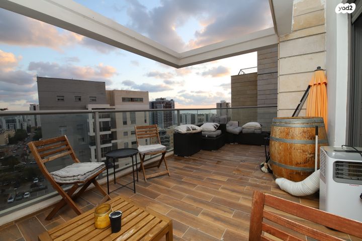 גג/ פנטהאוז, עוגן, גלי כרמל, טירת כרמל