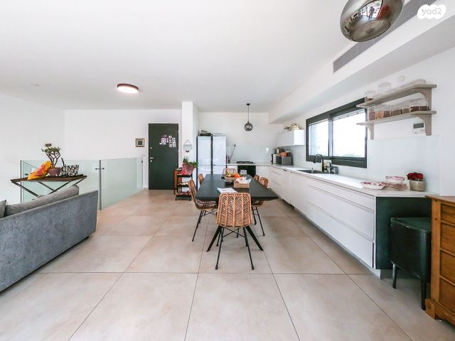 דירת גן, קרית שאול, תל אביב יפו