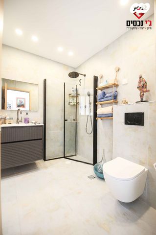 דירה, הדרים, חלומות זכרון, זכרון יעקב