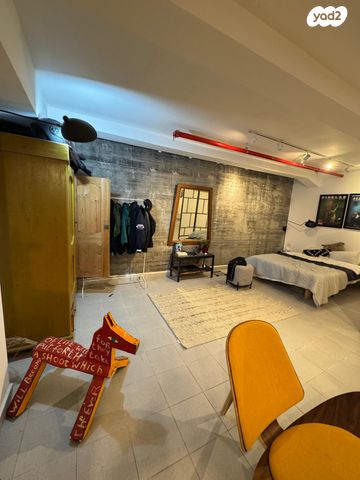 דירה, שדרות המגינים 46, שער פלמר, תחנת רכבת השמונה, חיפה