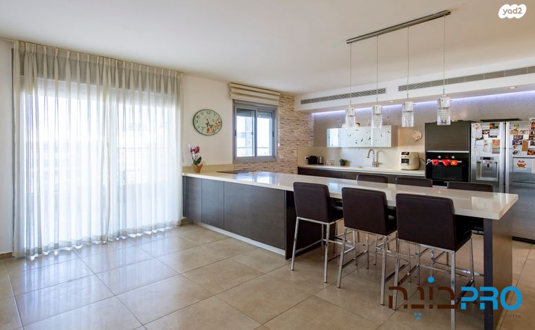 גג/ פנטהאוז, ההתיישבות, מרום ראשון, ראשון לציון