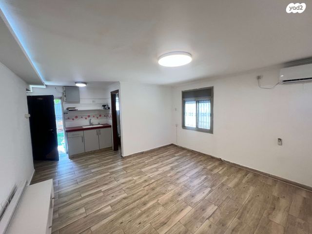 דירה, קיבוץ גלויות, נווה יוני נתניהו, עכו