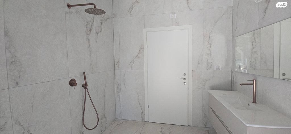 גג/ פנטהאוז, יותם, שמבור, חיפה