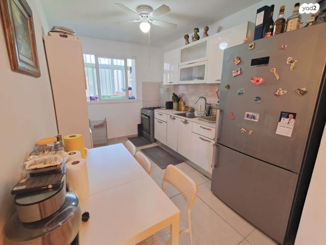 דירה, שגיא, כרמיאל