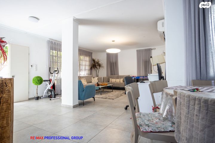 דו משפחתי, גינתון, נאות אפקה ב', תל אביב יפו