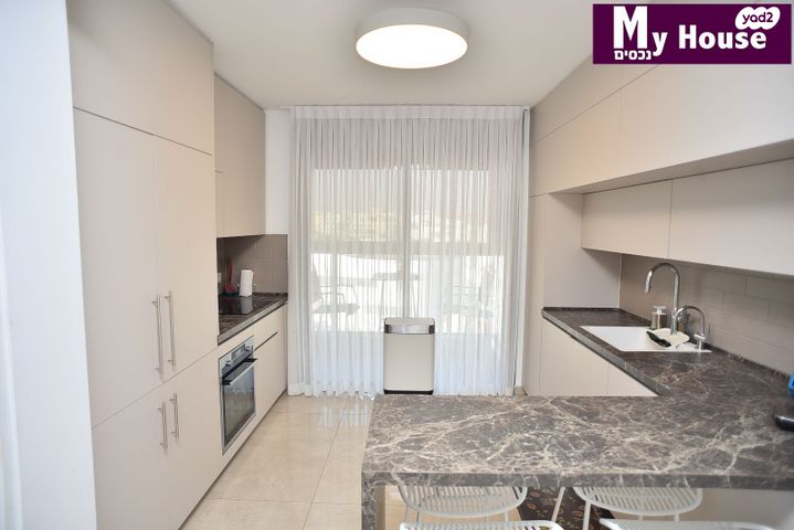 דופלקס, גדרה מזרח, גדרה