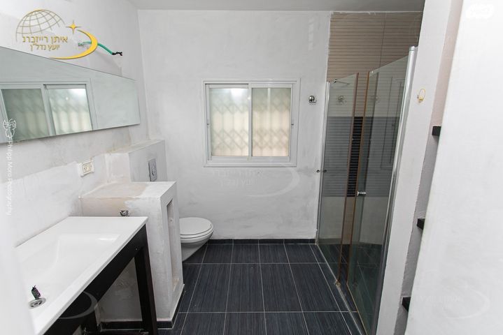 דו משפחתי, פרנק פלג, הוד הכרמל, דניה, חיפה