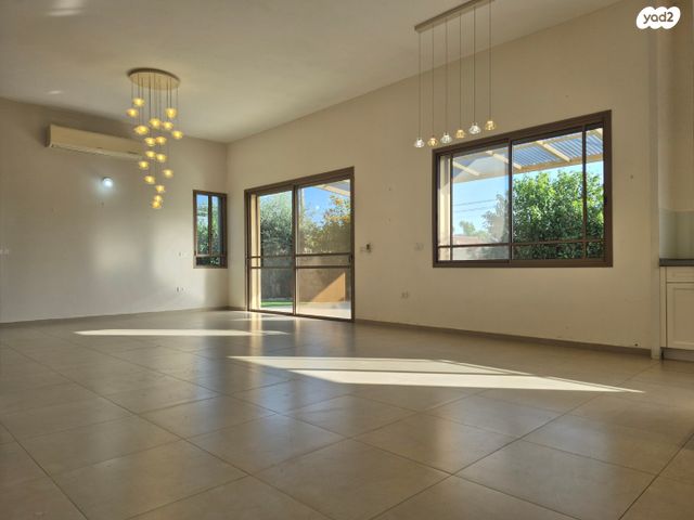 בית פרטי/ קוטג', גן יבנה