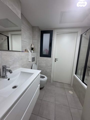 דירה, כרמי הנדיב, אחוזת רוטנר, קרית מלאכי