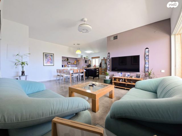 דירה, רעננה