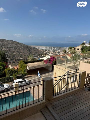 דו משפחתי, הוד הכרמל, דניה, חיפה