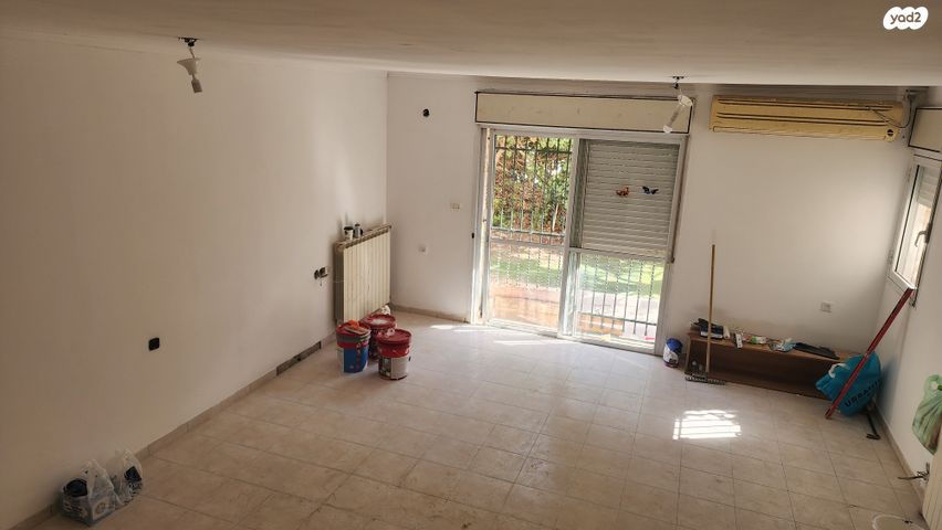 דירת גן, העמק, צור הדסה