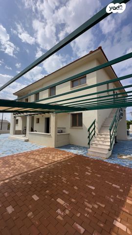 בית פרטי/ קוטג', בצת