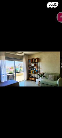 דירה, שדרות רפאל סויסה, בר לב, מזכרת בתיה