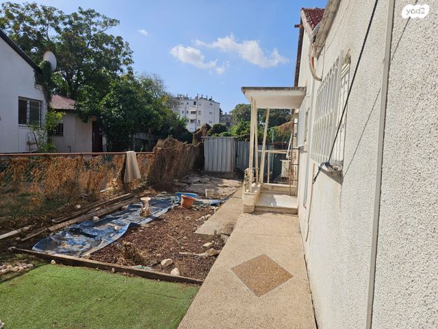 דו משפחתי, אסף שמחוני 38, גבעה א', שביט, קרית אתא