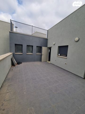 בית פרטי/ קוטג', נעלה