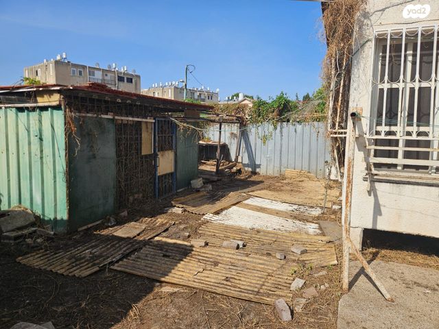 דו משפחתי, אסף שמחוני 38, גבעה א', שביט, קרית אתא