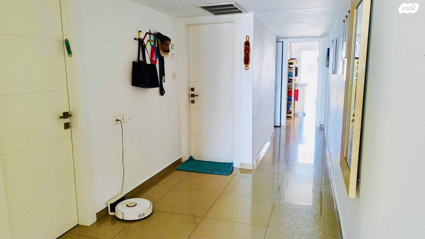 דירה, שדרות רפאל סויסה, בר לב, מזכרת בתיה