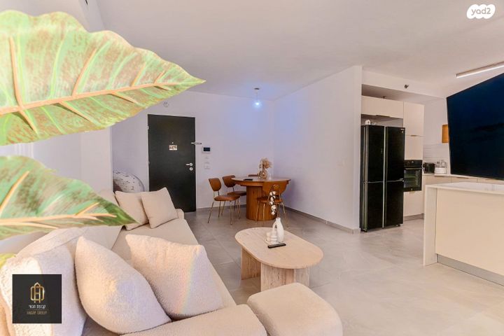 דירה, הברוש, פארק המושבה, באר יעקב