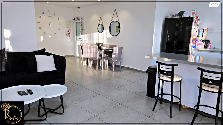 דירה, השיקמה, צמח השדה, מעלה אדומים