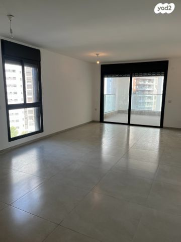 דירה, רמת הדר, גבעת שמואל