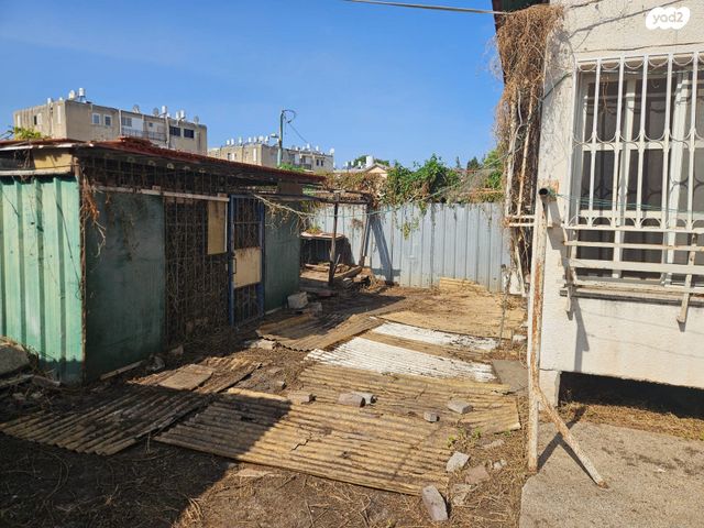 דו משפחתי, אסף שמחוני 38, גבעה א', שביט, קרית אתא