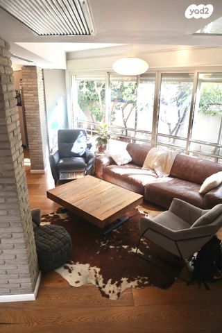 דו משפחתי, רמת גן