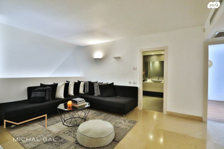 דו משפחתי, גבעת סביון, גני תקווה