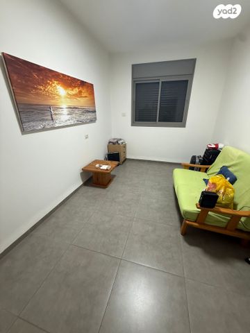 דו משפחתי, קרית אתא