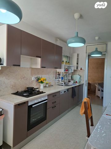 בית פרטי/ קוטג', אדם - גבע בנימין