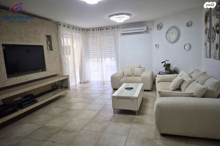 יהושע רבינוביץ 