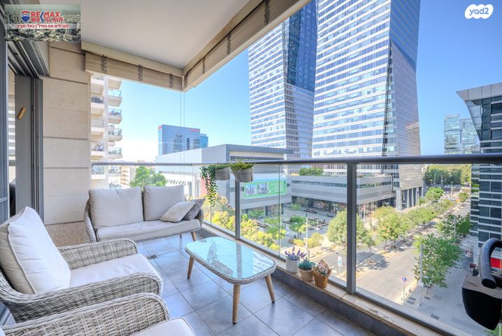 דירה, שדרות ההשכלה 17, ביצרון ורמת ישראל, תל אביב יפו