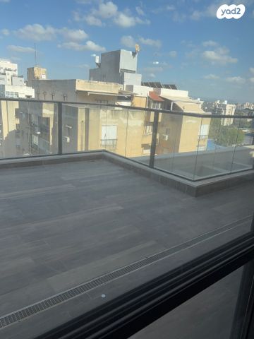 גג/ פנטהאוז, טובה וטוביה מילר 19, א' / צפון מזרח העיר, רחובות