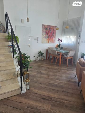 דופלקס, שדרות בן גוריון, נווה סביון, אור יהודה